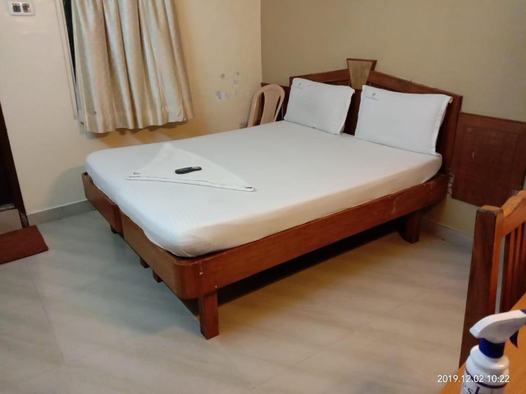 Central Residency Hotel Chennai Exterior photo