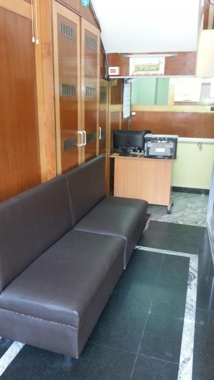 Central Residency Hotel Chennai Exterior photo