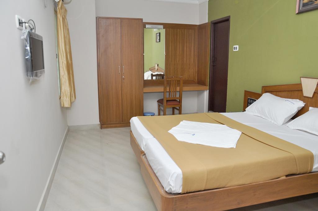 Central Residency Hotel Chennai Exterior photo