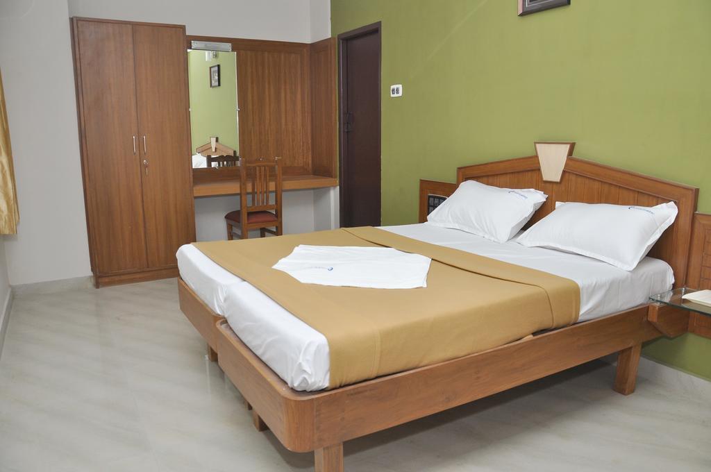 Central Residency Hotel Chennai Exterior photo